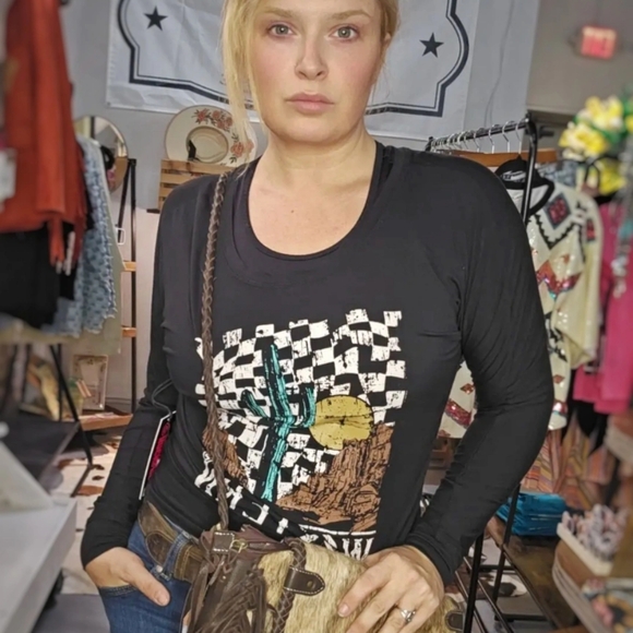 Western long sleeve - Picture 2 of 4